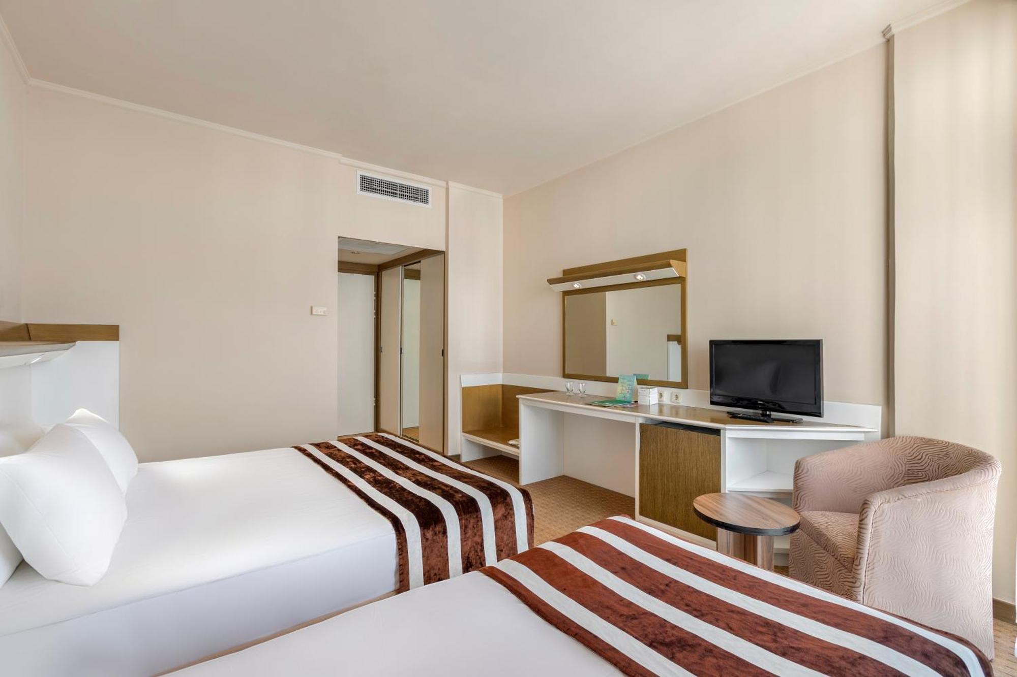 Green Max Hotel Belek Exteriör bild